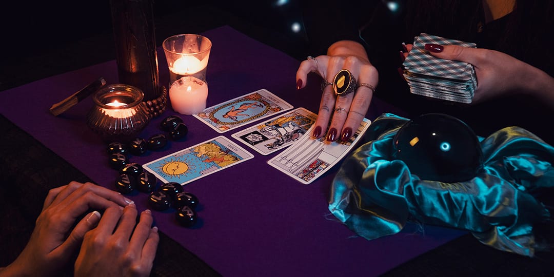 Tarot-Card-Reading